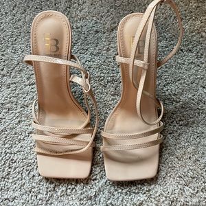 Nude heels, size 8